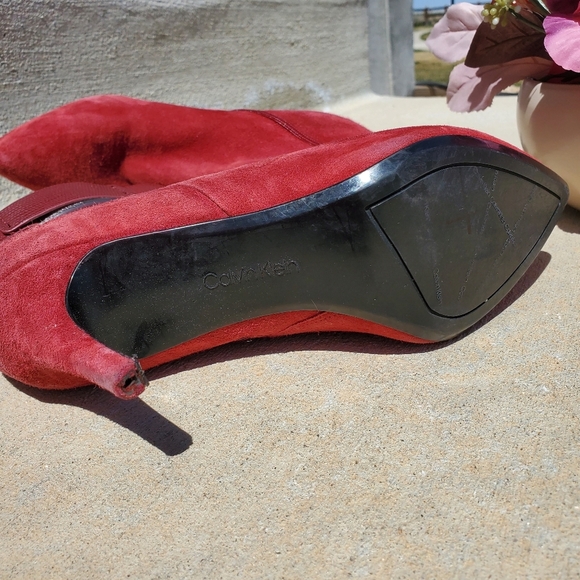 Calvin Klein Women's Georgene Pointed Toe Mid-Calf Fashion Boots, Red Size 8 EUC - Picture 12 of 16